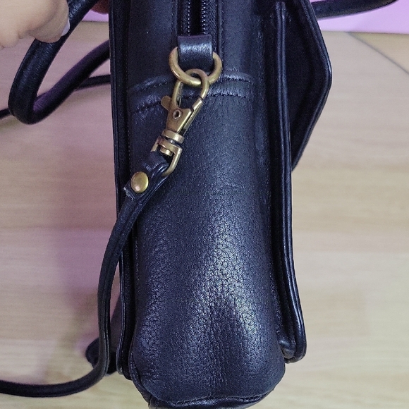 Fossil Black Mini Leather adorable 🥰🤗Bag - Picture 8 of 16